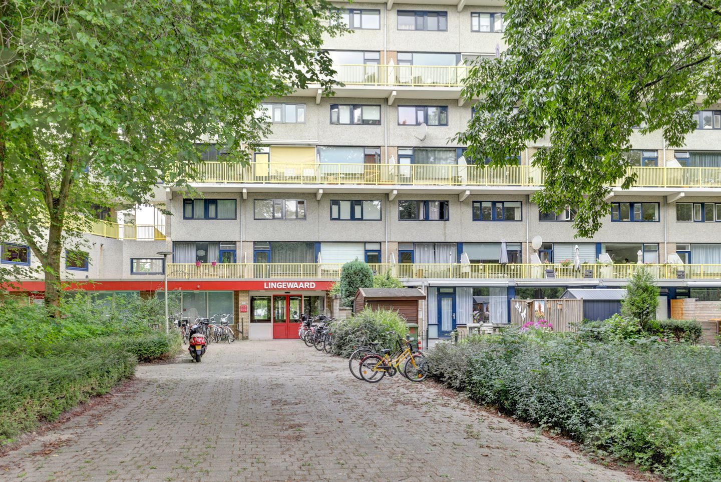 Foto 35 van Dokter van Stratenweg 125