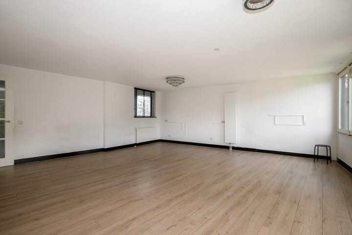 Photo 11 of Dakotaweg 217