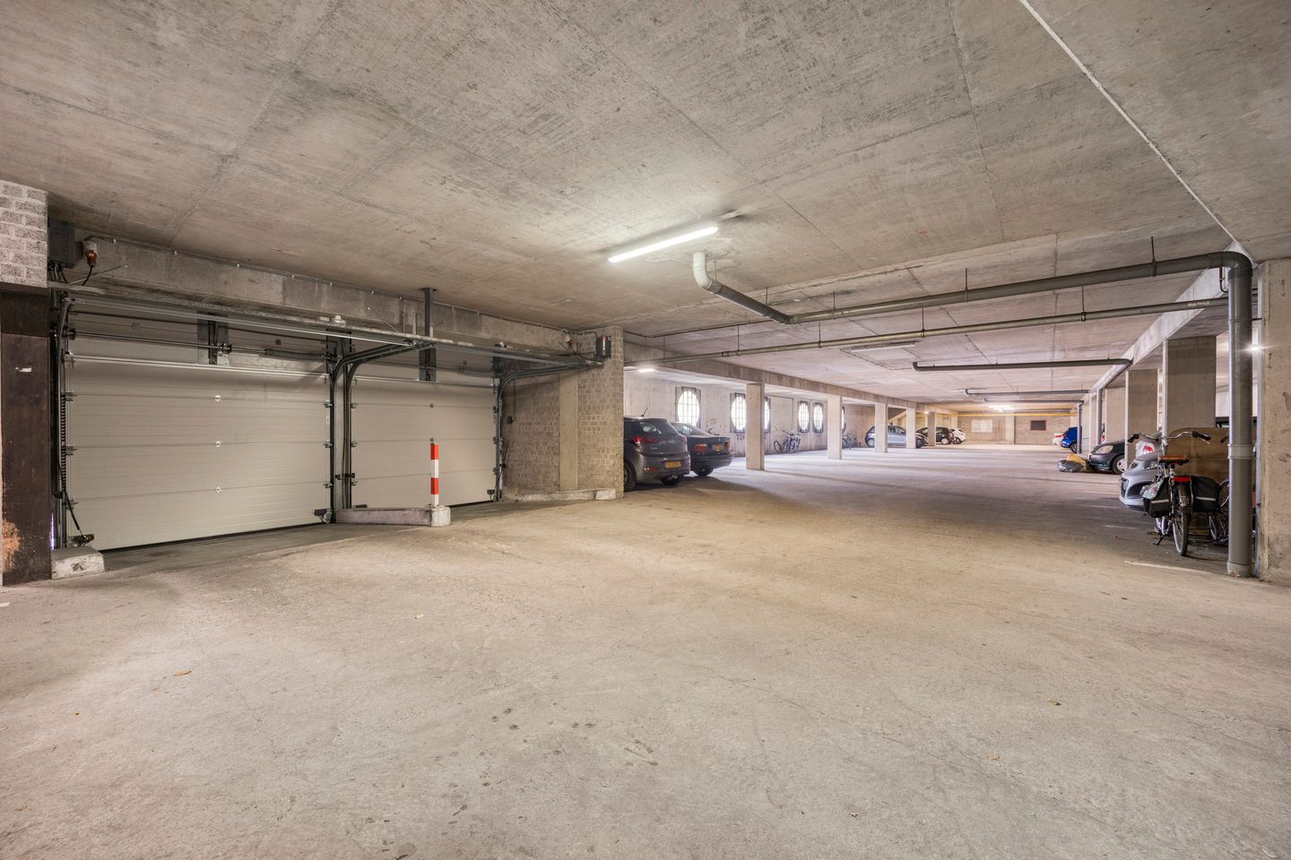 Foto 25 van Burg. Hustinxstraat 114