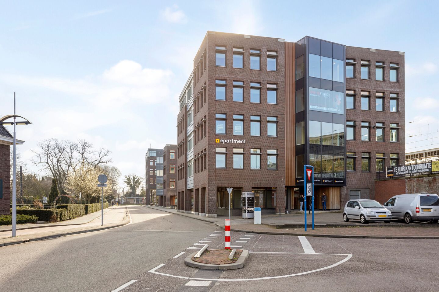 View photo 3 of Prins Bernhardplantsoen 106