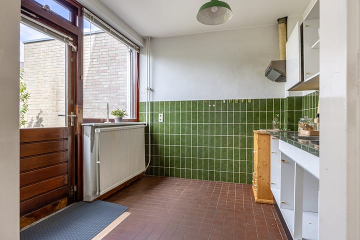 Photo 13 of Burgemeester Verstegenstraat 67