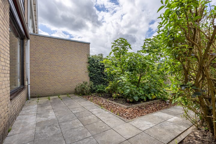 Photo 17 of Burgemeester Verstegenstraat 67