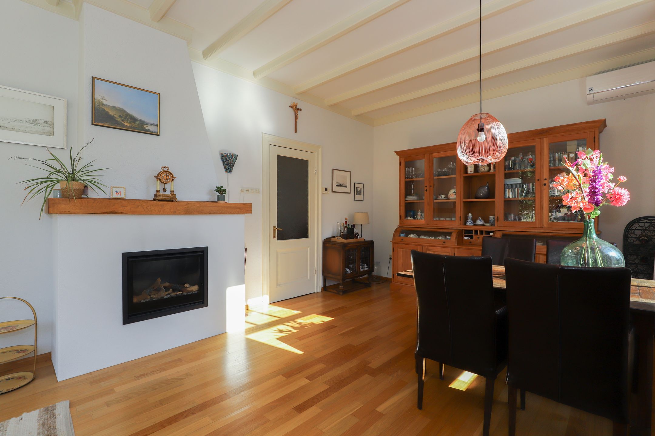 Photo 9 of Rijksstraatweg 93