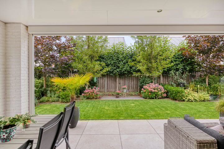 Foto 28 van Tuinlaan 113