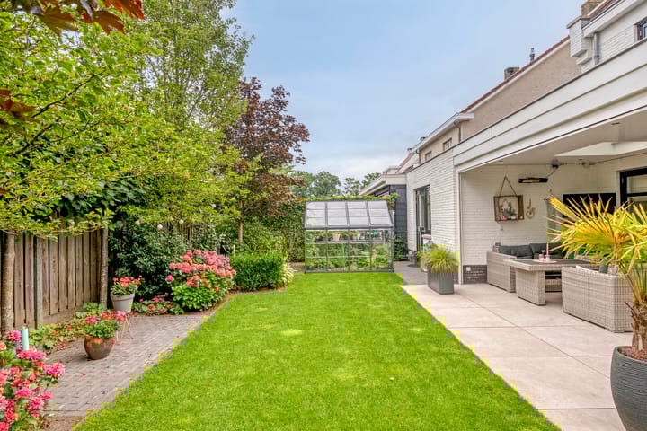 Foto 29 van Tuinlaan 113