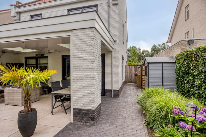 Foto 30 van Tuinlaan 113