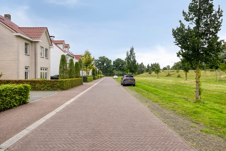 Foto 37 van Tuinlaan 113