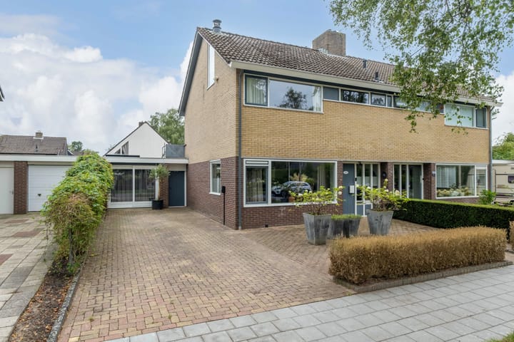 Photo 1 of Dokter B. Hornstrasingel 76