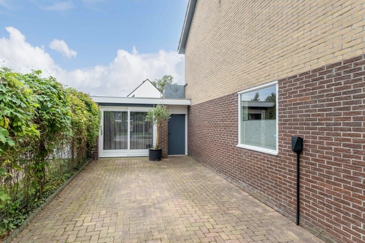 Photo 8 of Dokter B. Hornstrasingel 76