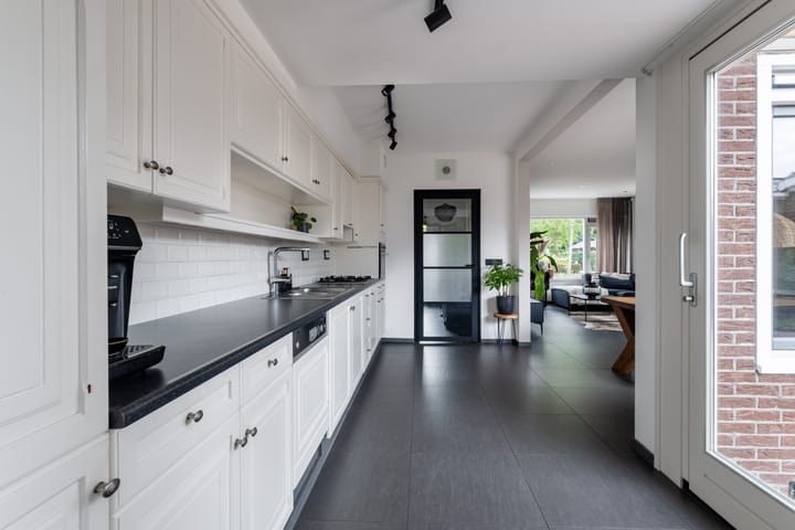 Photo 20 of Dokter B. Hornstrasingel 76