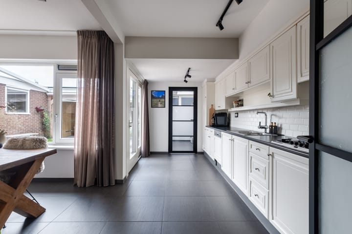 Photo 23 of Dokter B. Hornstrasingel 76