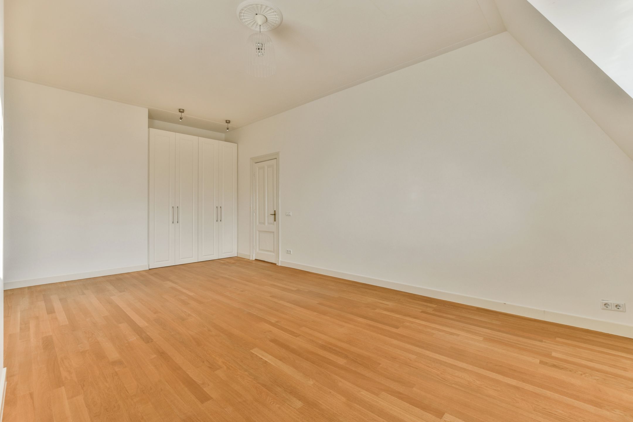 Foto 24 van Van de Veldestraat 7-2