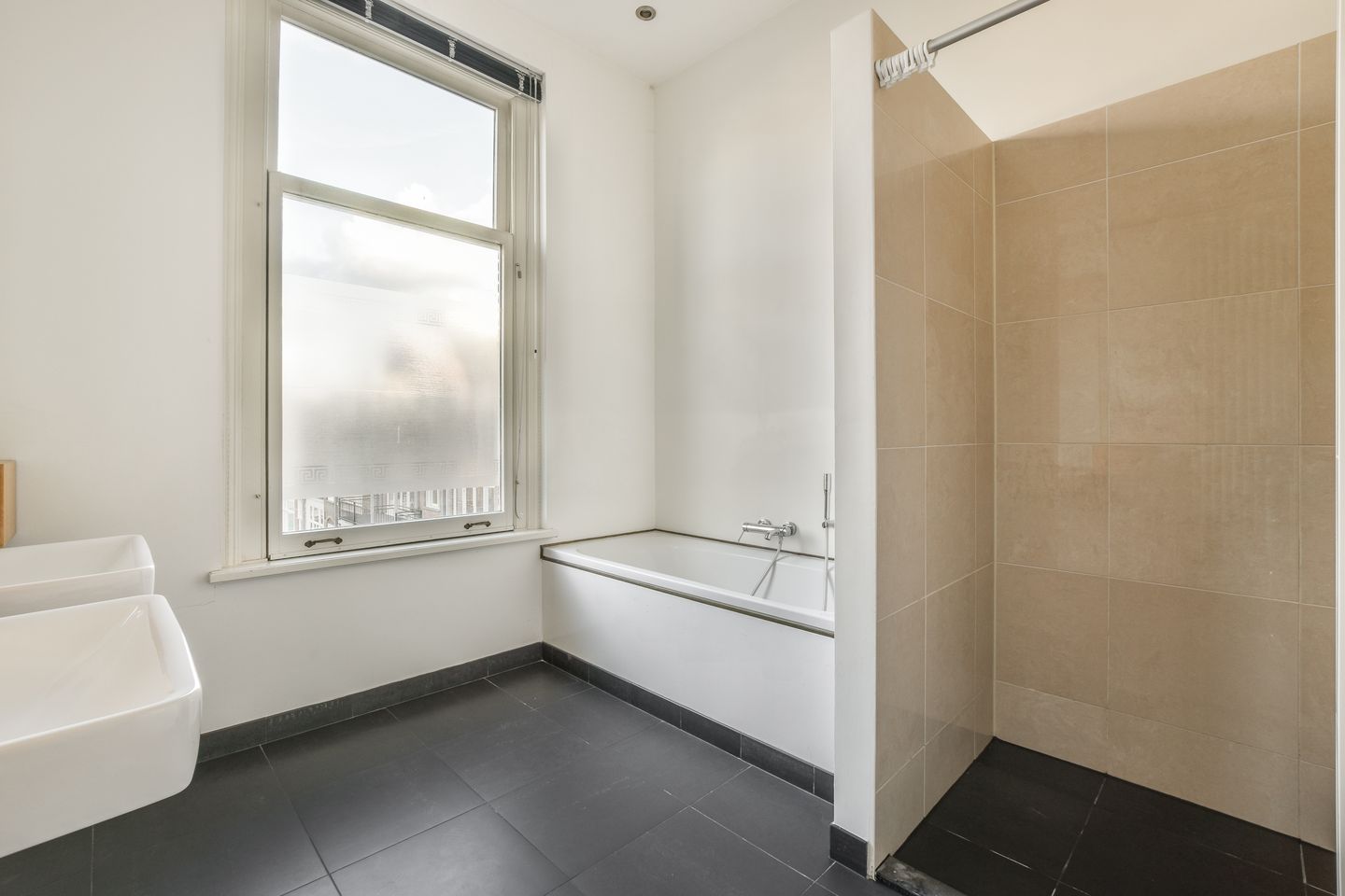 Foto 29 van Van de Veldestraat 7-2