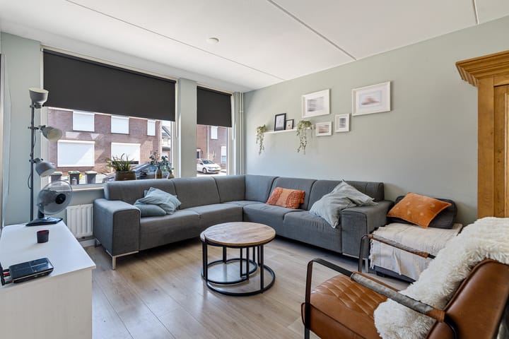 Foto 2 van Eglantier 37