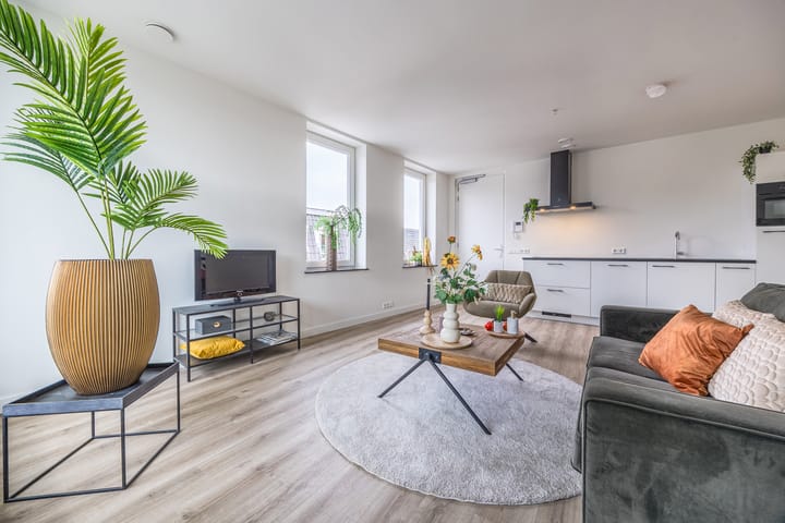 Foto 8 van Roosendaalsestraat 18-F