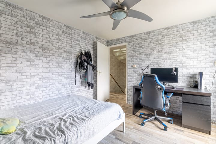 Photo 27 of Wylster 28