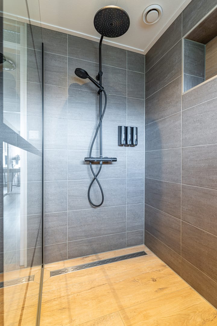 Photo 29 of Wylster 28