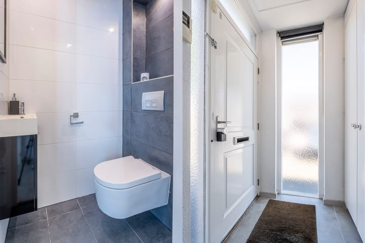 Foto 10 van Kruiningenstraat 73