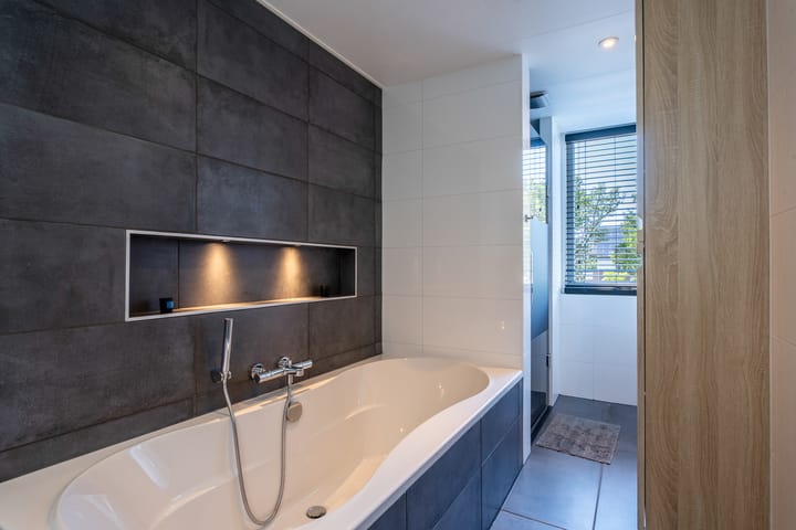 Foto 19 van Kruiningenstraat 73