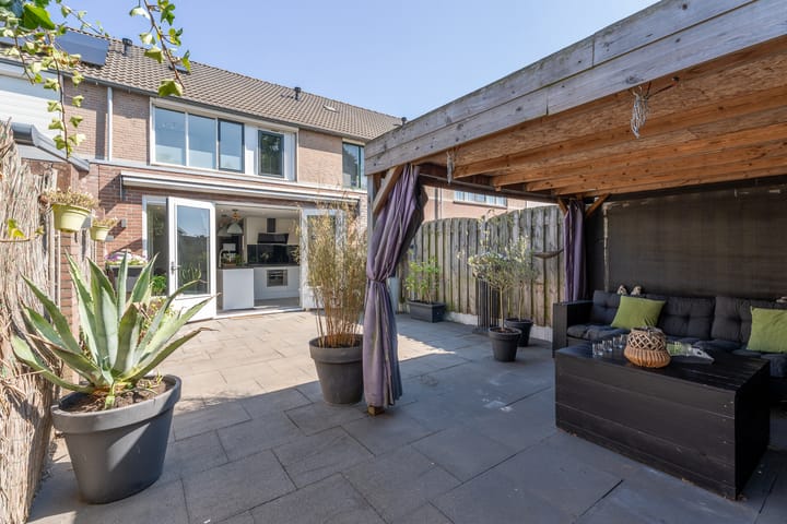 Foto 29 van Kruiningenstraat 73