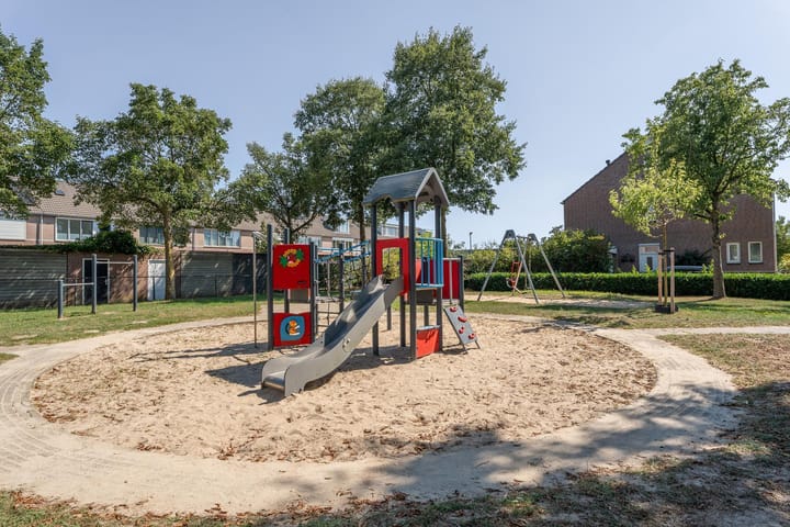 Foto 36 van Kruiningenstraat 73