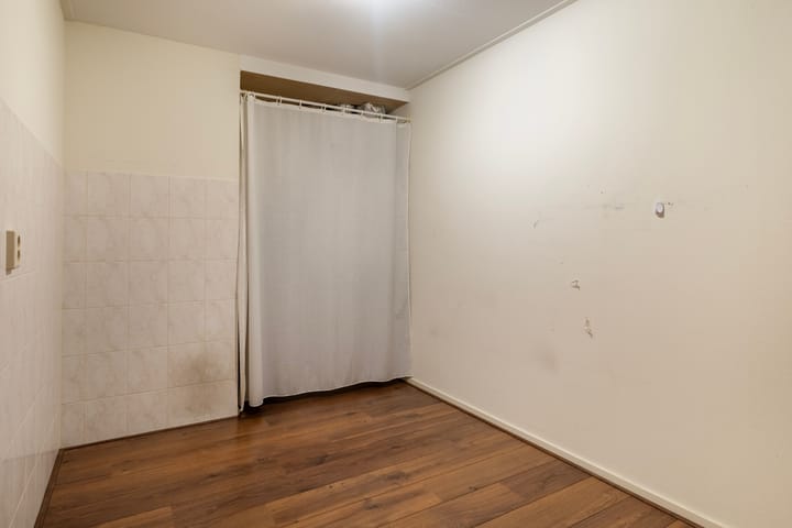 Photo 33 of Lageweg 14-D