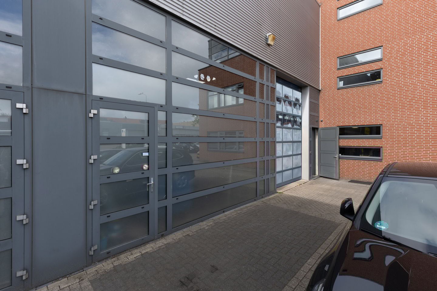 View photo 3 of Hastelweg 257