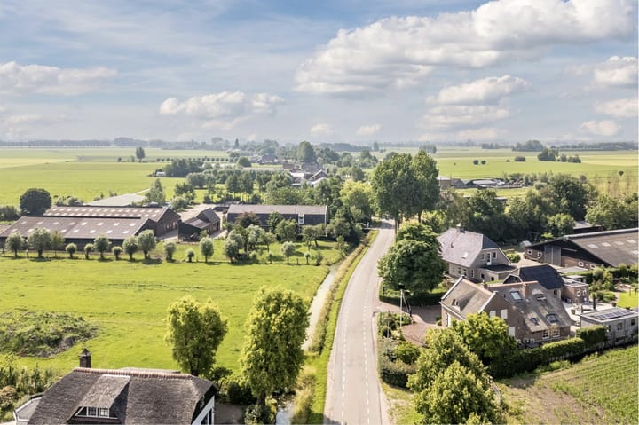 Foto 100 van Tienhovenseweg 13-A