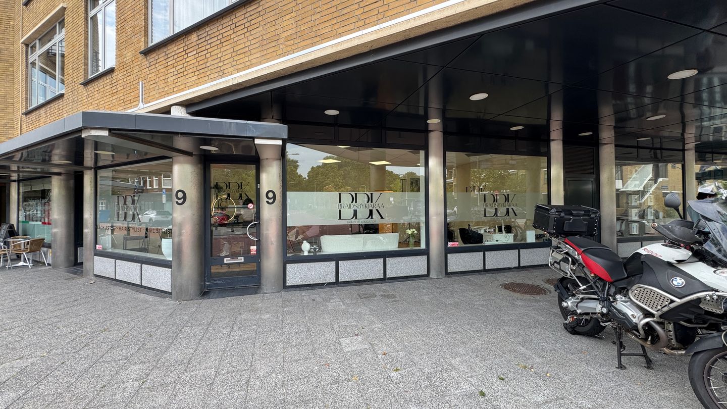 Bekijk foto 1 van De Eerensplein 9