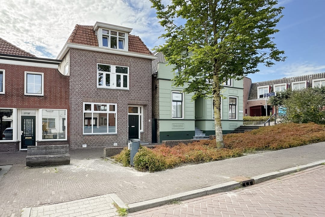 Foto 1 van Voorstraat 4