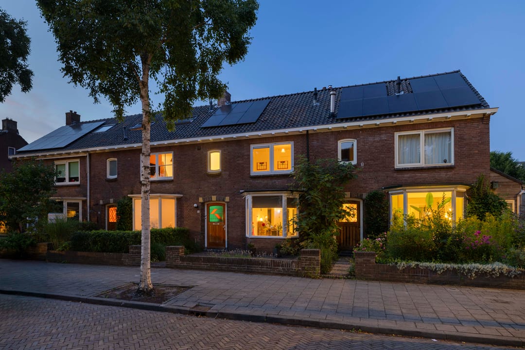 Foto 1 van E. Tesschenmacherstraat 54