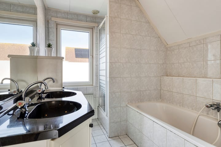 Foto 29 van Banjaardstraat 88