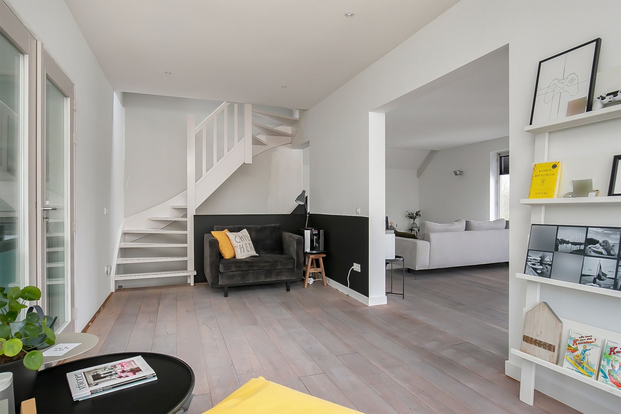 Foto 15 van Graaf van Solmsweg 85