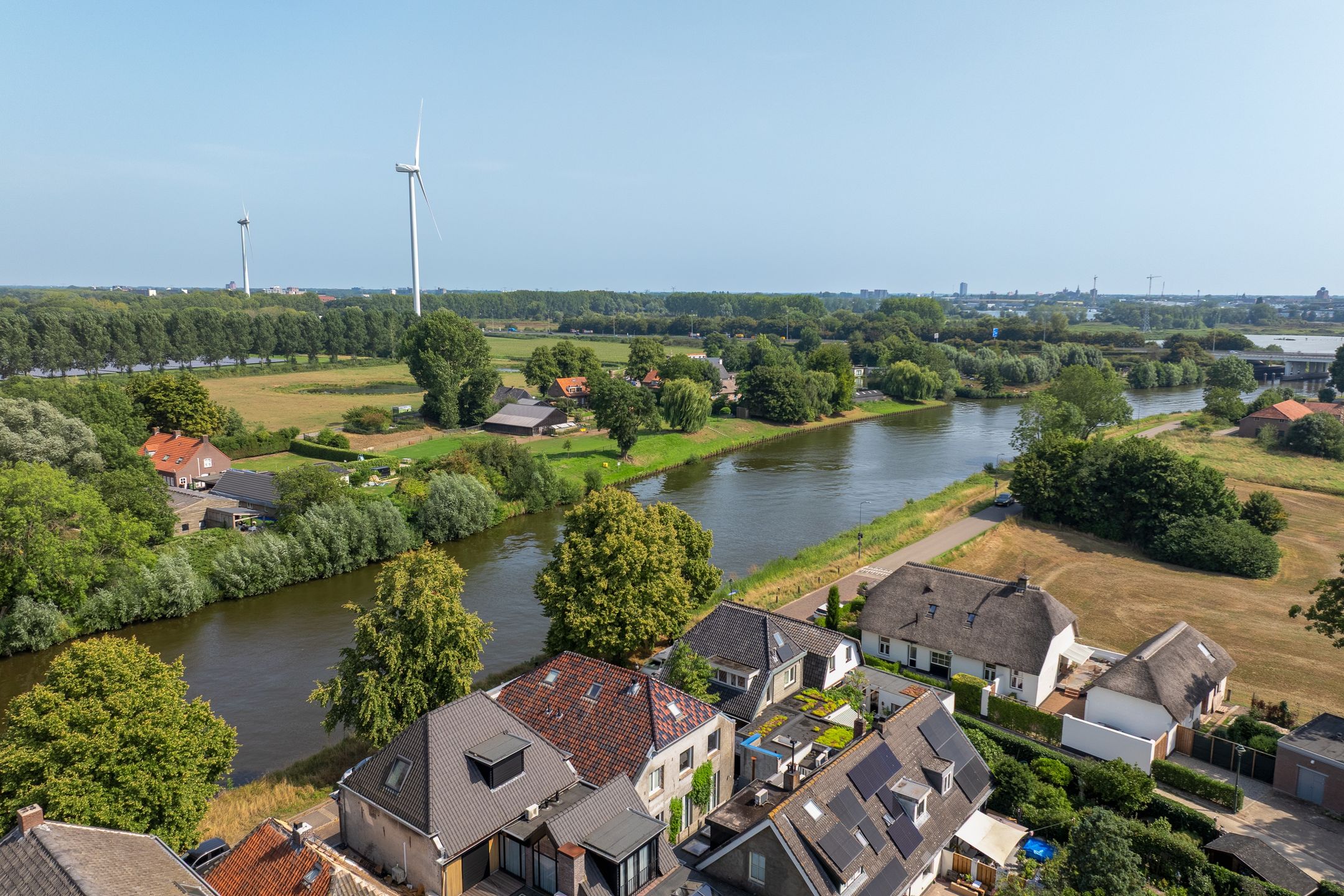 Foto 60 van Graaf van Solmsweg 85