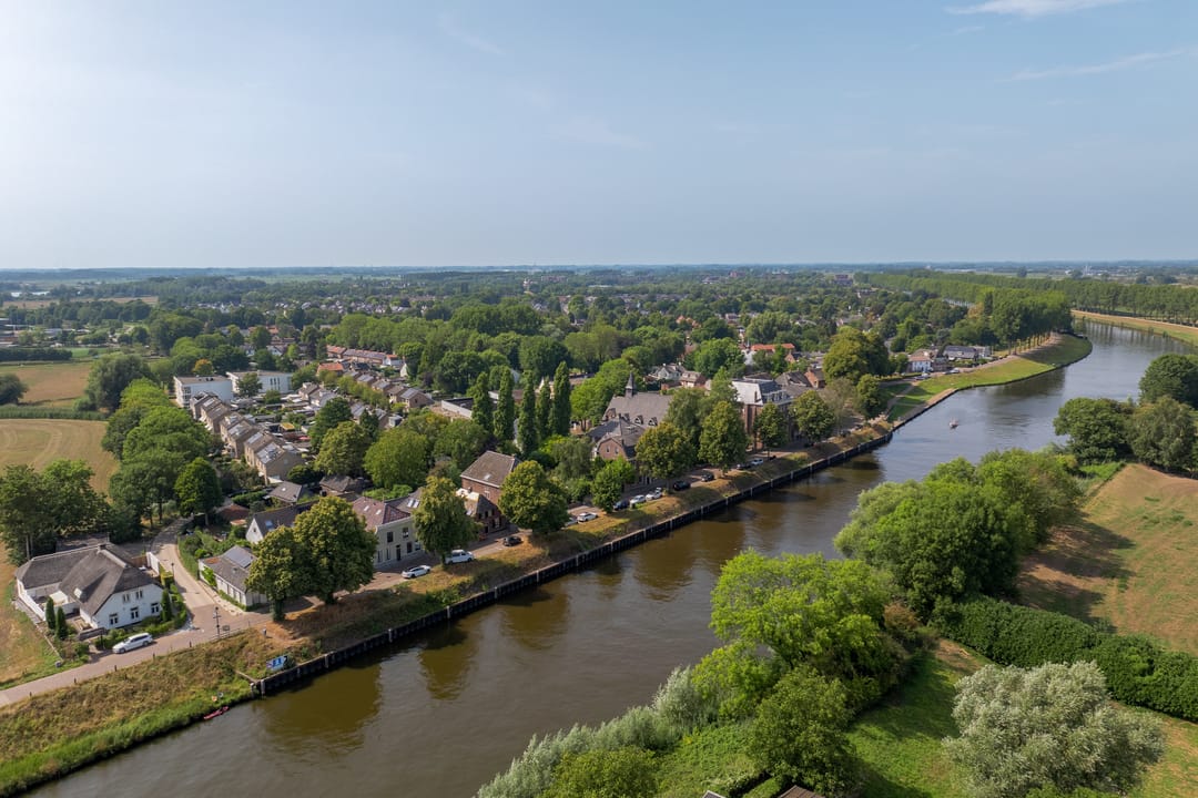 Foto 61 van Graaf van Solmsweg 85