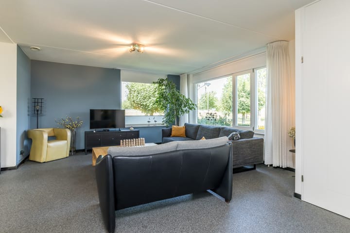 Foto 7 van Saroleaplantsoen 18