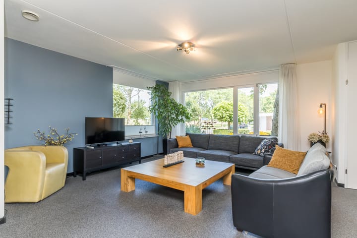 Foto 8 van Saroleaplantsoen 18