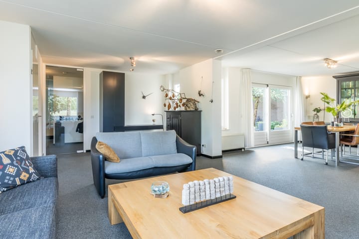 Foto 11 van Saroleaplantsoen 18