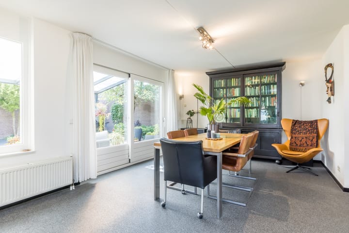 Foto 13 van Saroleaplantsoen 18