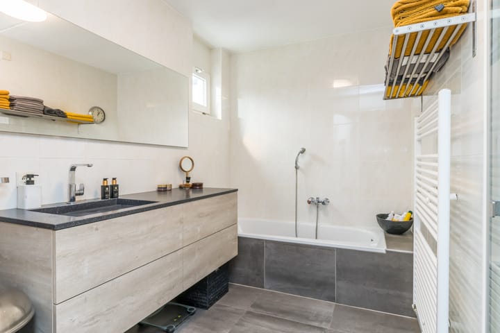 Foto 22 van Saroleaplantsoen 18