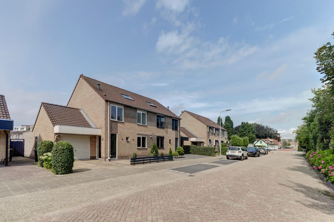 Foto 1 van Dorpsstraat 30