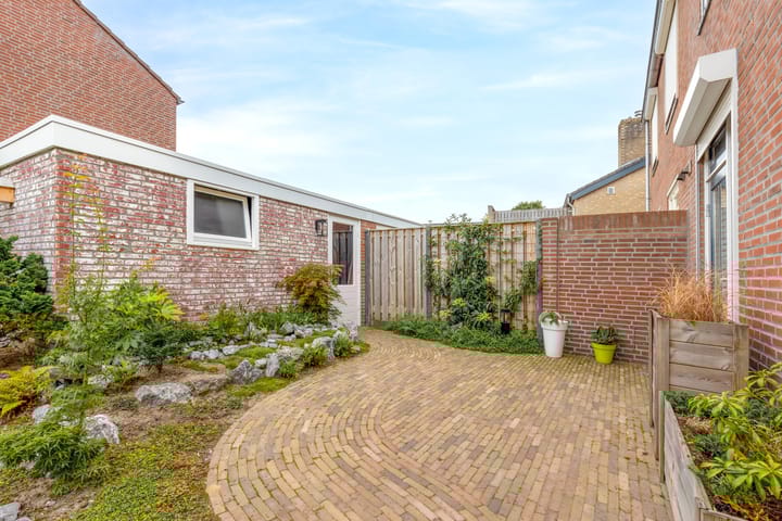 Foto 23 van Houtstraat 1