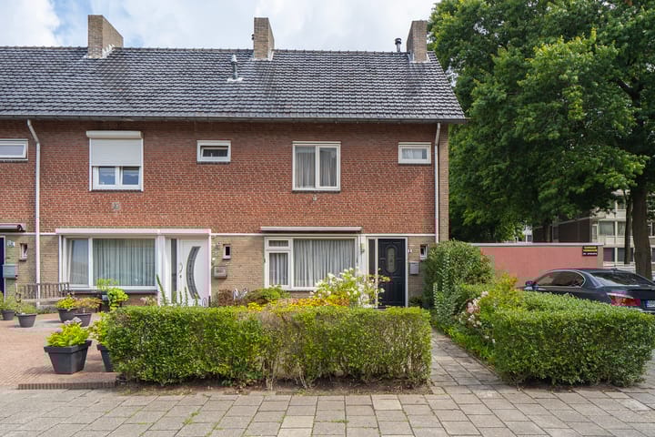 Foto 1 van Westertorenlaan 1