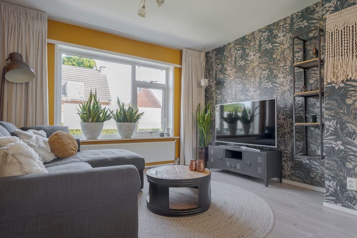 Photo 20 of Hortensiastraat 18