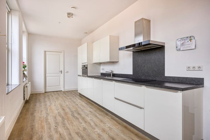 Photo 3 of Ir. Smedingplein 5-A