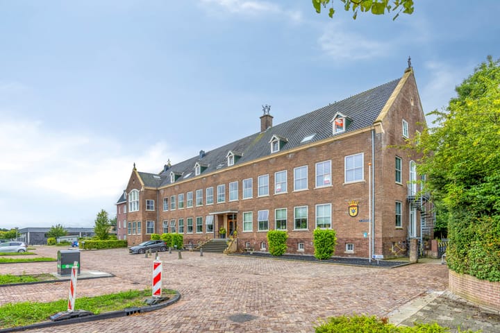 Photo 4 of Ir. Smedingplein 5-A