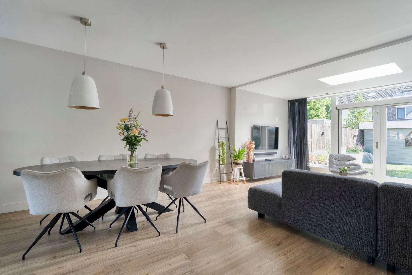 Foto 10 van Gele Lis 33