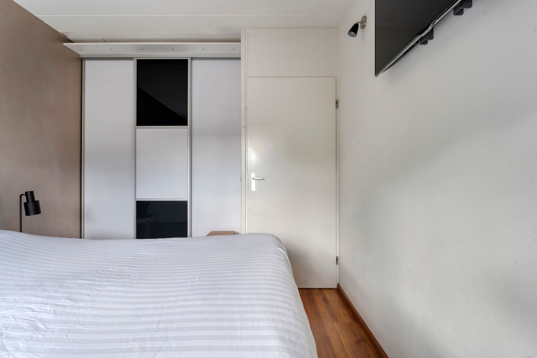 Foto 27 van Gele Lis 33