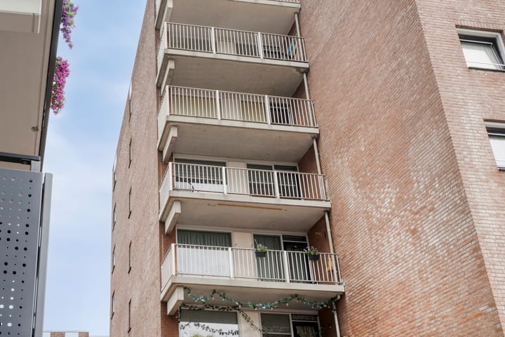 Foto 24 van De Spinde 302