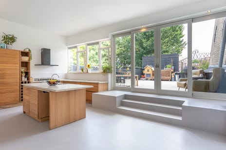 Vest 63 tertiary image